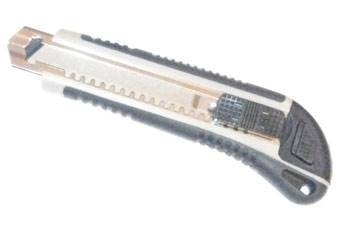 Couteau à lame rétractable "CM 5200" 