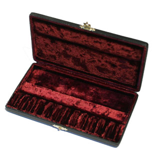 Synthetic leather case for twelfe oboe reeds 