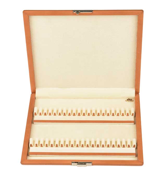 皮製リードケース（40本入り） | Oboe-Shop.de | オーボエ用 リード材、工具、アクセサリー、楽譜